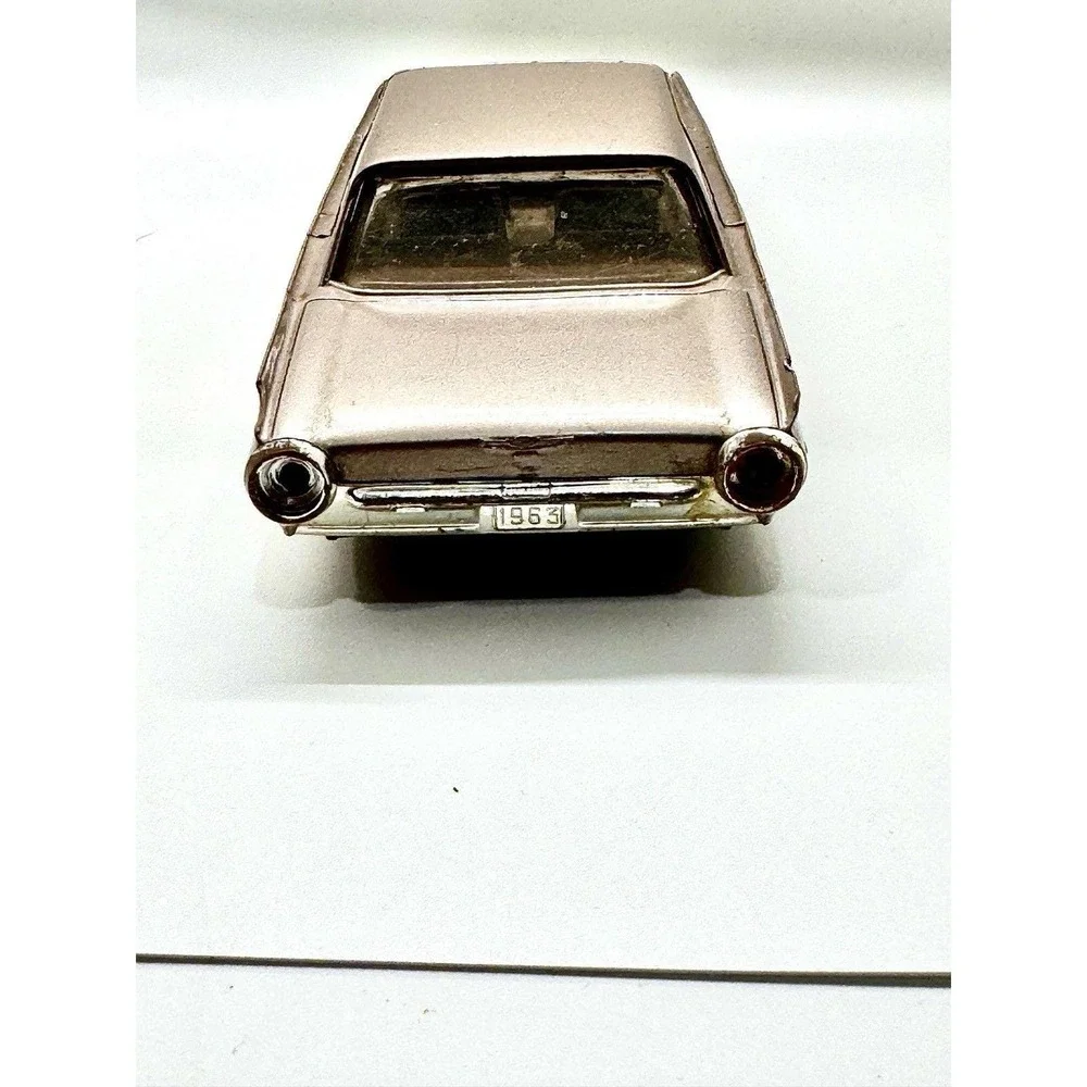 1963 Ford Thunderbird Dealer Promo Model Car Rose JoHan Classic Thunderbird